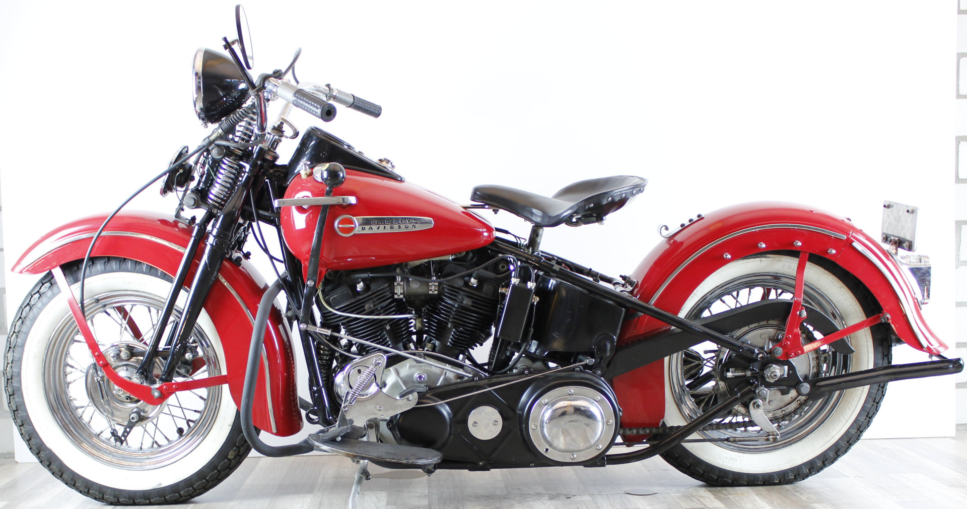 Harley-Davidson Modell “FL” von 1947, Seitansicht